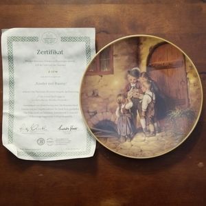 Collectible Decorative Plates w Certificate
